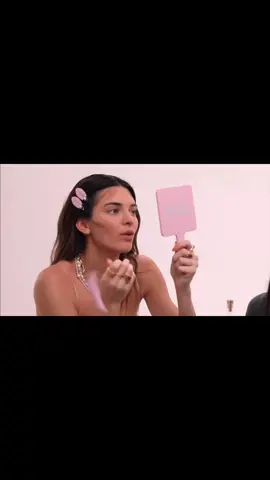#kyliejenner #kendalljenner @Kylie Jenner @Kendall Jenner 