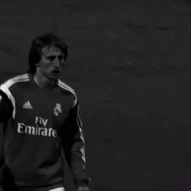 I miss the white robe💔.#بدون_موسيقي #lukamodric #modric #realmadrid #football 