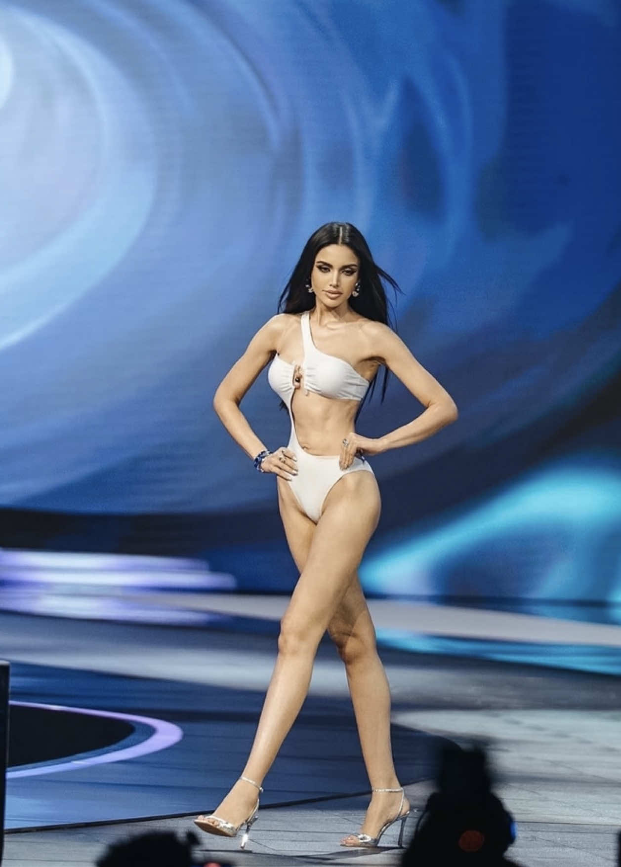 วีนา ชุดว่ายน้ำ👑🤍#veenapraveenar #วีนา #missuniversethailand2025 #missuniverse #missuniverso #mut #mut2025 