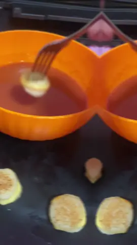 Tiny grilled cheeses 