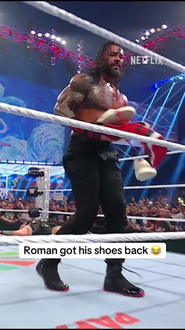 ROMAN REIGNS TAKES OUT PAUL HEYMAN AND GETS HIS SHOES BACK 😂 #WWEClash #WWEonNetflix #WWE