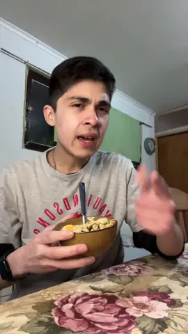 Antojos dulces?🧁…. Te puedo ayudar, como siempre @quillayes_cl @Quillayes haciendo aparecien en mis videos de yogurt 😅  #fyp #chile #nutricionista #viral #parati