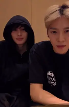 they looked SO FINE during this live🙏🙏 #dinotonz #anton #riize #eunseok #viral 