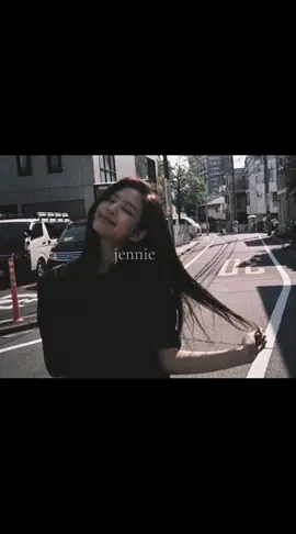 jennie... ;)  #jennie #channel #jenniekim #keşfet #fyppppppppppppppppppppppp 