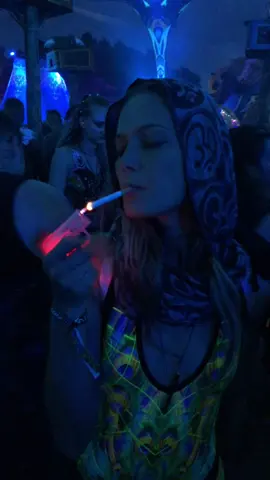 Elsker min nye lighter😍😂 #indianspirit #hatikwa #Love #dance #trance 