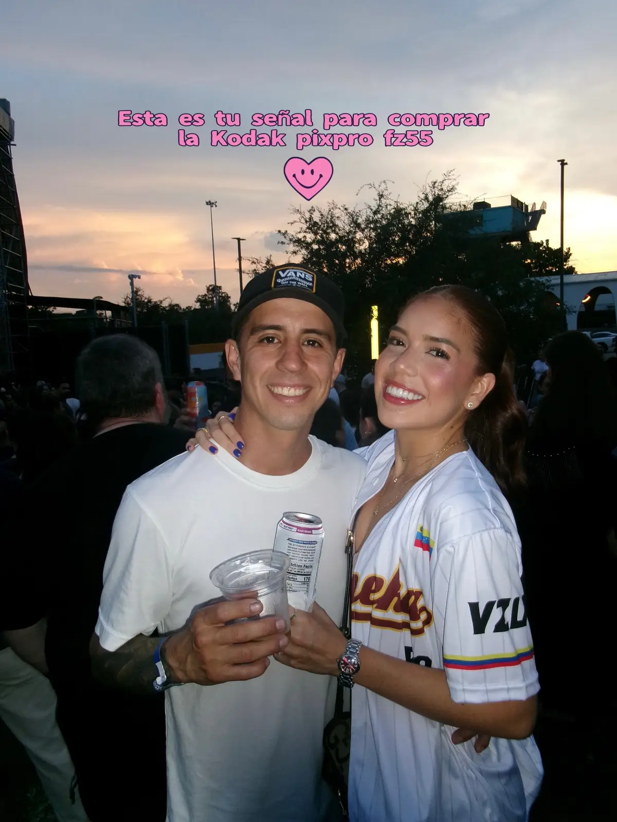 La tengo con los setting en program AE y forced flash ✨