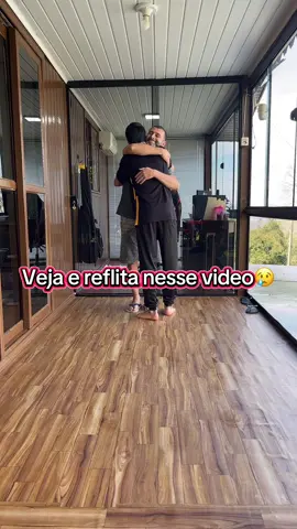 Veja e reflita nesse video 😢#deumpassoafrente#emocionante #paiefilho #videosengraçados #