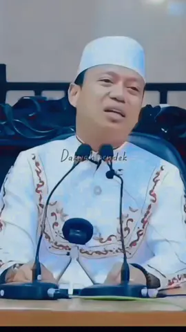 disaat istri sdah merasa lebih dari suaminya,, maka disitulah. pasti akan terjadi, suami yg tidak lagi dihormati dan dihargai oleh istrinya. dan itu fakta #CapCut 