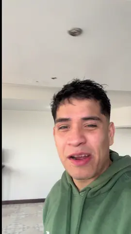 Contexto: te la comes sin pretexto, pero nada dejen de criticicar Y más bien llégate al stream 😂,  todos los días sorteitos 