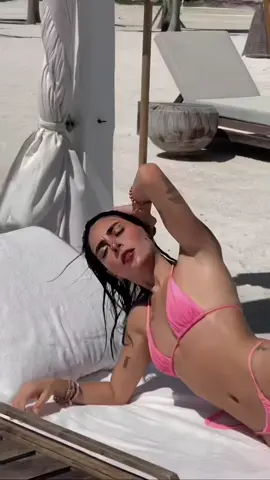Porque tu deseo es pasión 🌸❤️‍🔥🌊 #fyp #videoviral #xybca #outfitinspo #fashiontiktok 