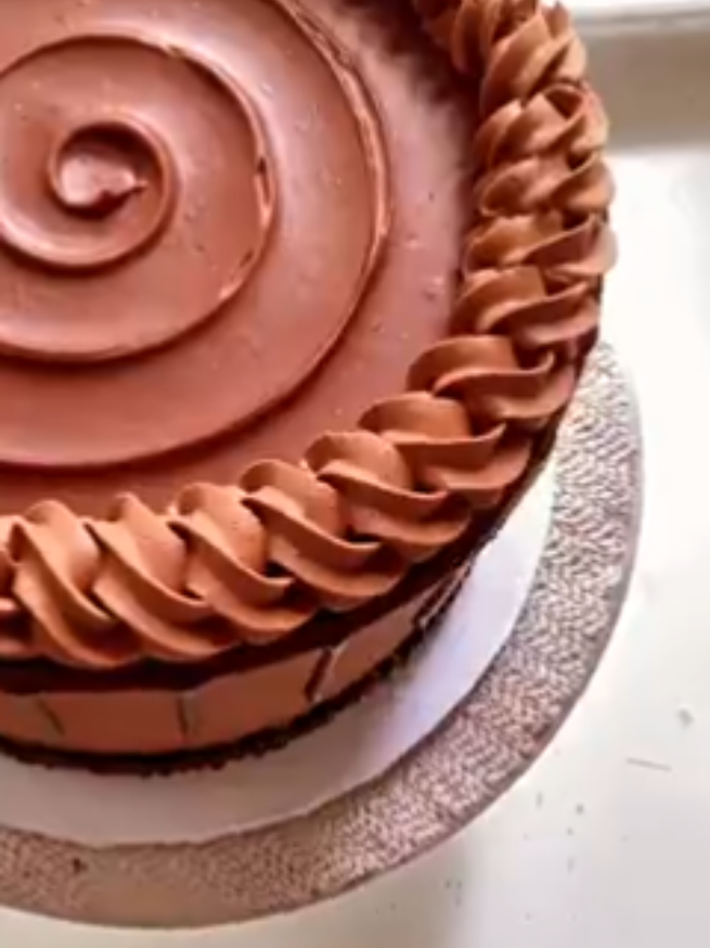 #confeitariaartesanal #confeitariadesucesso #confeitaria #bolo #bolodechocolate 