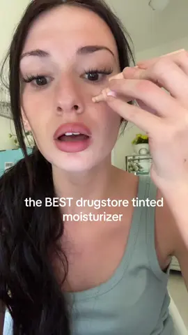 yall out did yourselves with this skin tint @elfcosmetics #skintint #tintedmoisturizer #elfcosmetics 