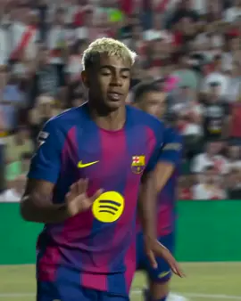 إحتفال لامين يامال 👑#لامين_يامال #برشلونة #رايو_فاليكانو #الليغا #الدوري_الاسباني 