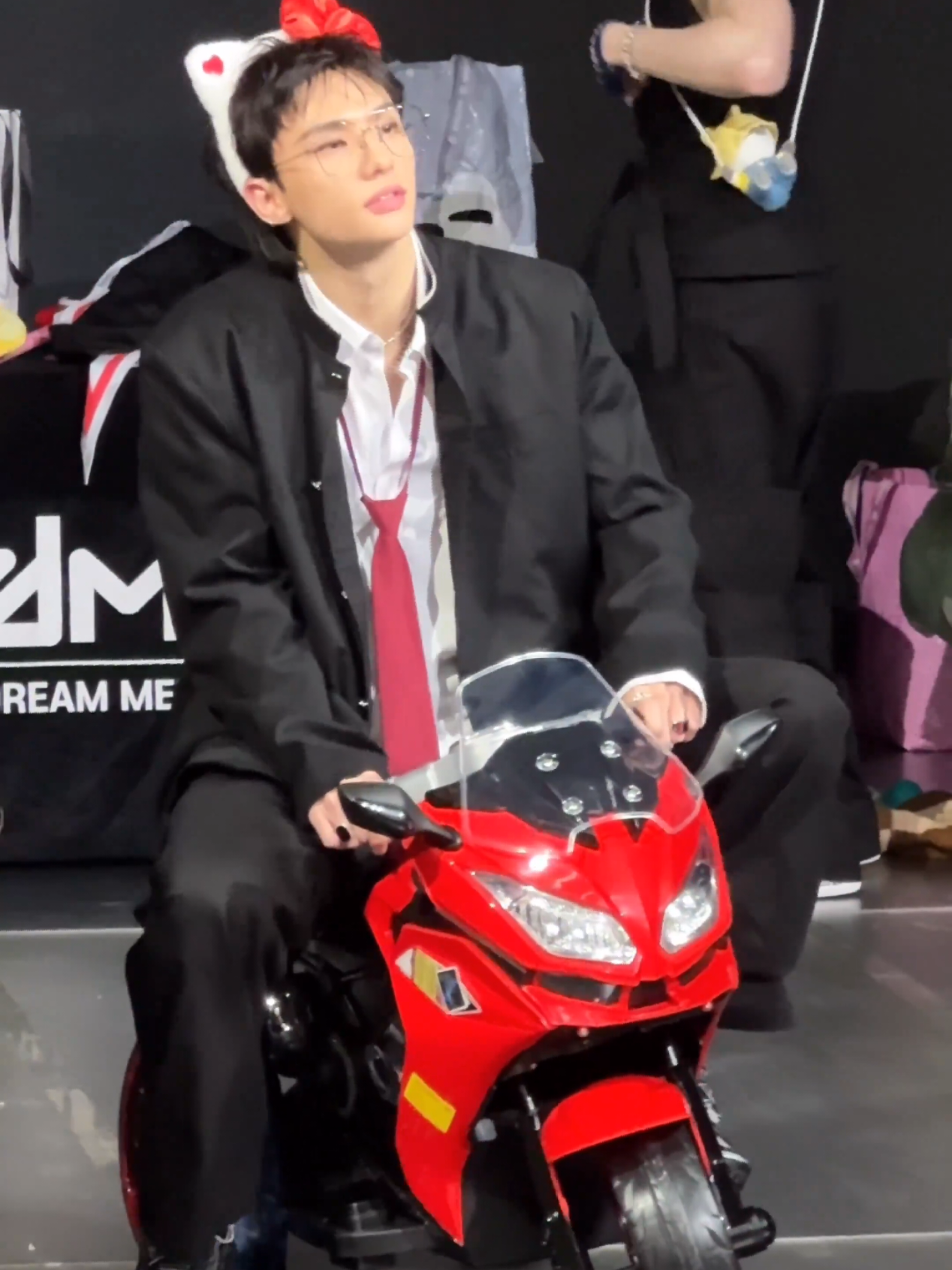 #skzfanmeeting #hyunjin #StrayKidsComeback 