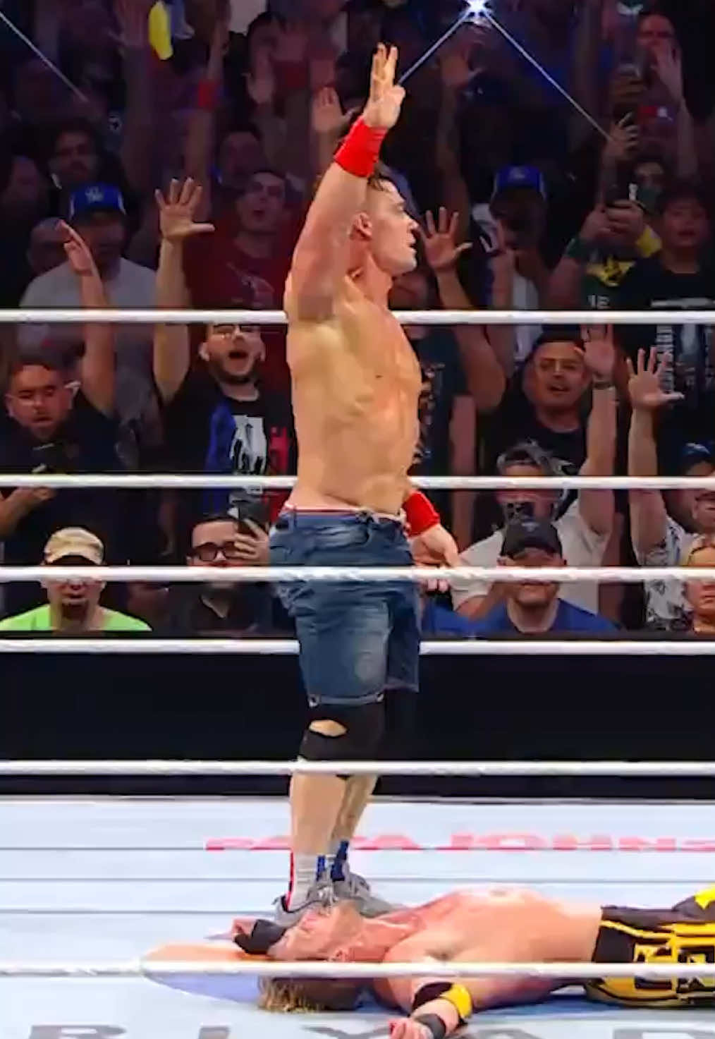 YOU CAN’T SEE ME 👋👋👋 #WWEClash #WWE #JohnCena #LoganPaul 