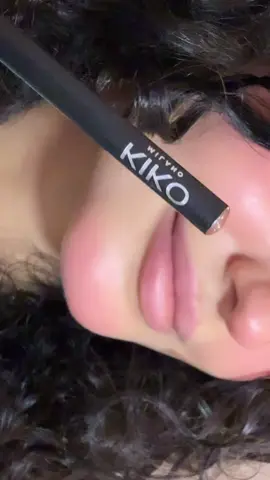 كود نايس ون : LA7 | المحدد درجة 36 و الروج درجة 405 @KIKO Milano  