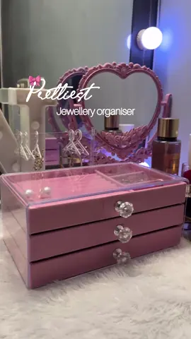 Add a touch of elegance to your vanity with our Prettyest Jewellery Organiser! This beautiful pink box keeps your accessories tidy and within reach. Get yours now and stay organised in style #stopnshopspk #JewelleryOrganiser #Prettiest #HomeDecor #Accessories 