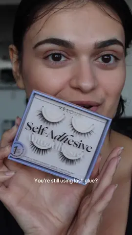 Lash glue is officially over! These Velour lashes literally just stick on. The easiest lashes you'll ever apply. Gifted @velourbeauty  #velourlashes #lashes #selfadhesivelashes #tiktokshoplabordaysale 