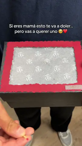 El regalo perfecto para toda madre ❤️🥹 #madre #regalomama #collarpersonalizado #bebes #recuerdos 