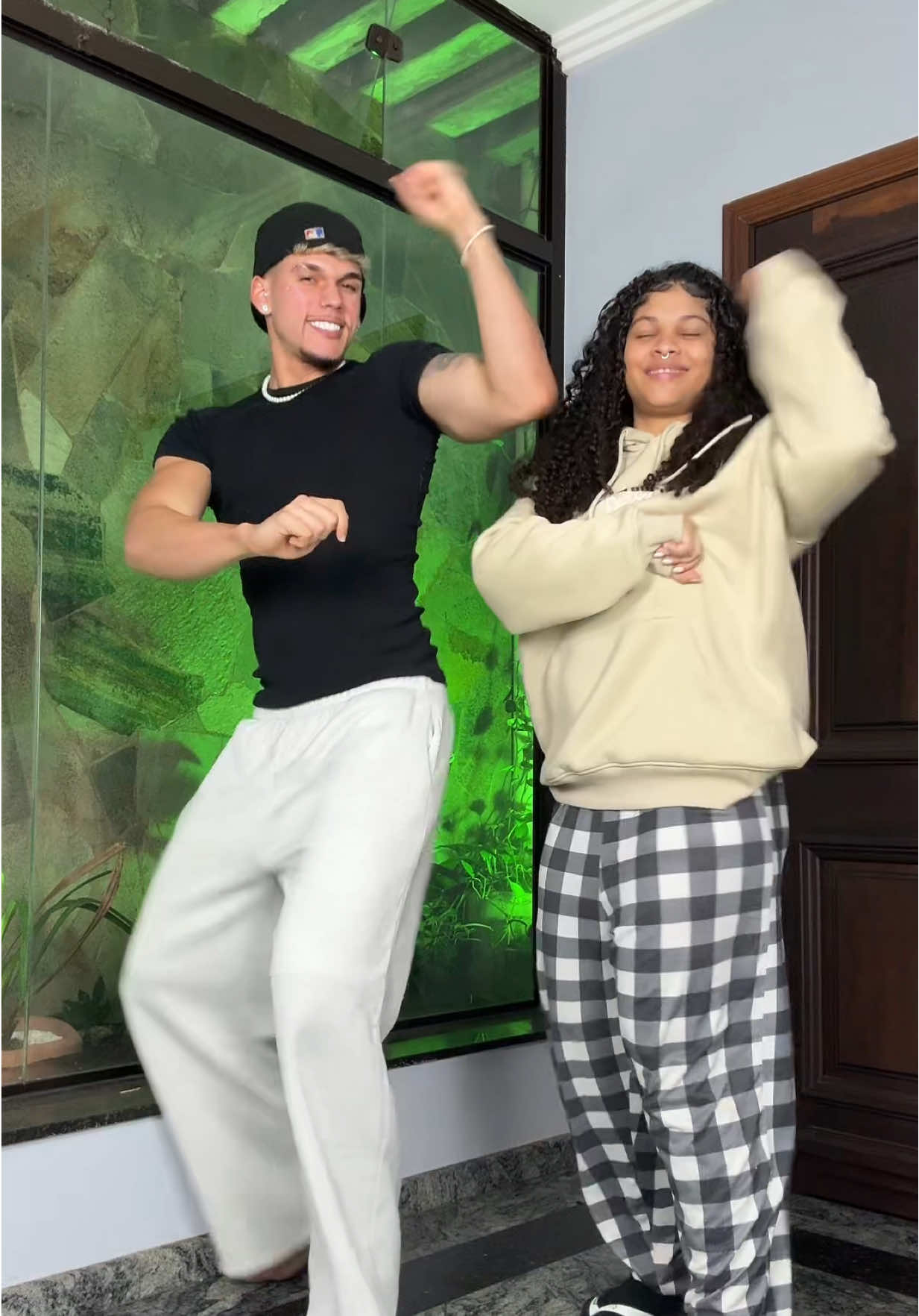 Essa dc é minhaaaaa me marquem quando fizerem