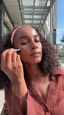 The Multiple in your purse—for our chic girls on the go. 💗  @Allanahjoi 