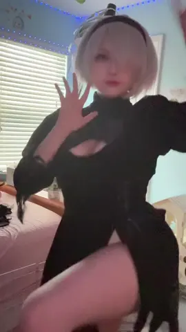 Hot sauce 🤑 #2b #2bnierautomata #2bcosplay #nierautomata #nierautomatacosplay 