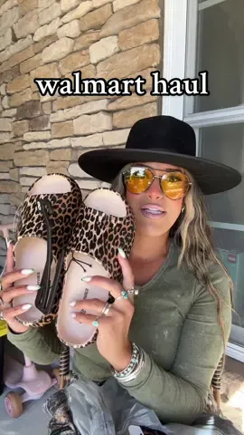 Replying to @Nicole 💗 Walmarts clothing + shoe section is on fire so I went back and now we have a mini Walmart haul! @Walmart  #walmart #walmartfinds #walmarthaul #walmartclothes #walmartshoes 