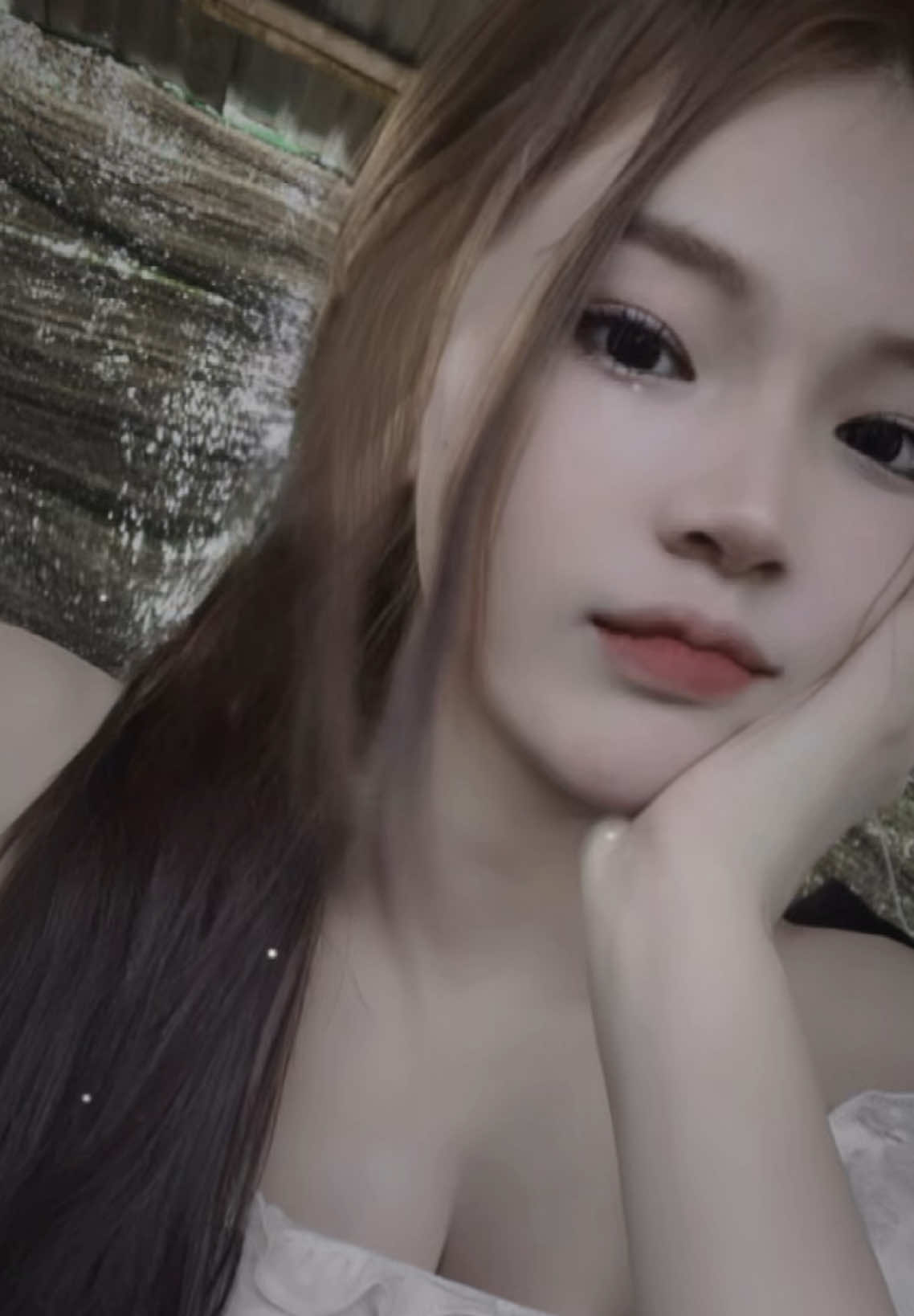 sống nhung lụa mà có ấm êm âu