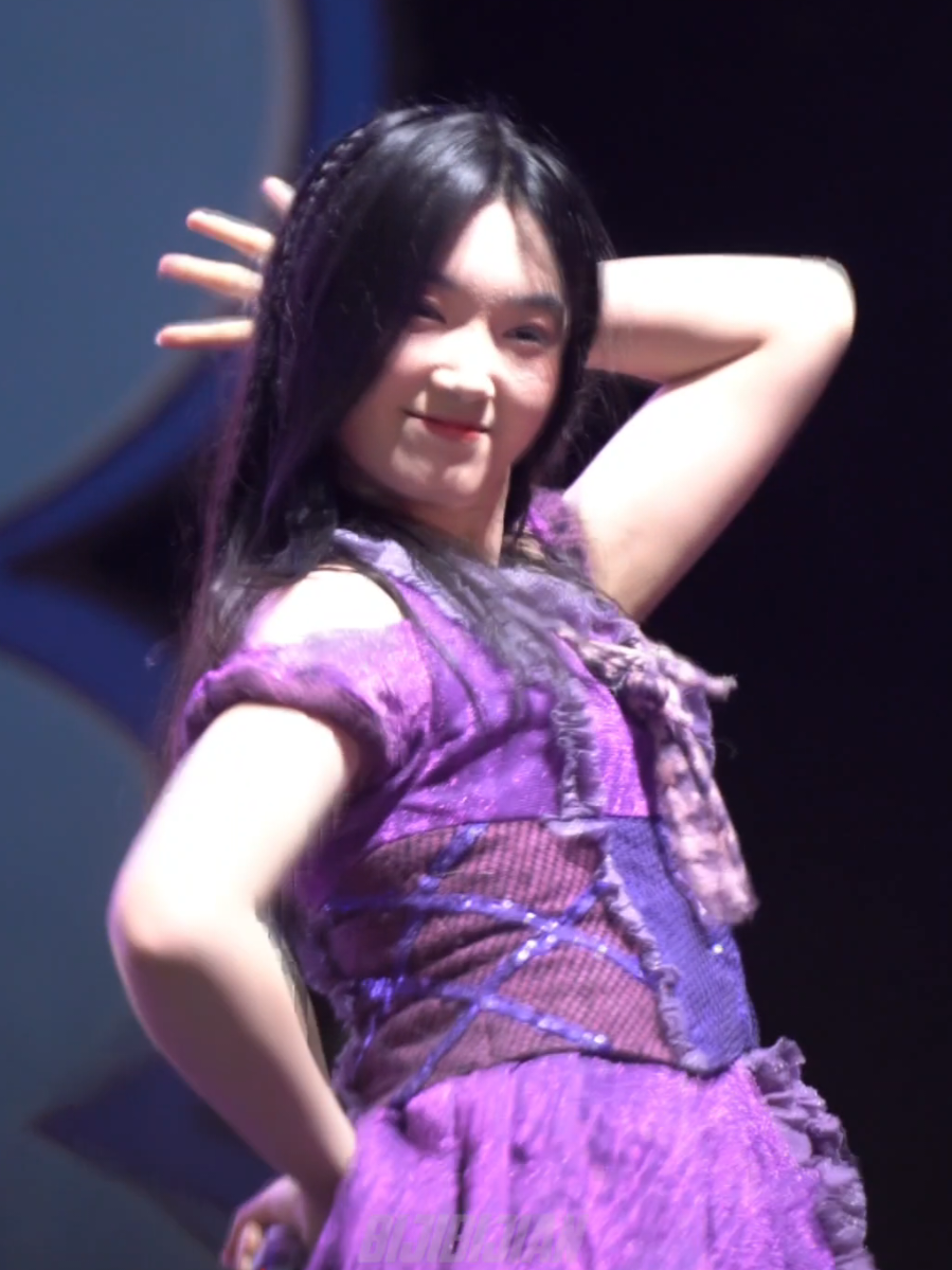 Delynn JKT48 - Seventeen Bla Bla Bla Fest 2025  Palembang #jkt48 #fancam #delynnjkt48 #adeline 