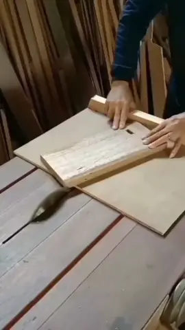 there are some ways clippers for wood drawing of various sizes..  #kreatifdiy #reels #woodwork #decor #doors #makersgonnamake #interior #woodart #construction #woodworking #carpenter #table #furnituredesign #woodcarving #viralreelschallenge #FineWoodworking #woodworkingcommunity #interior #wooddesign #carpenter #maker #DIY #reelsfb #furniture #wood 