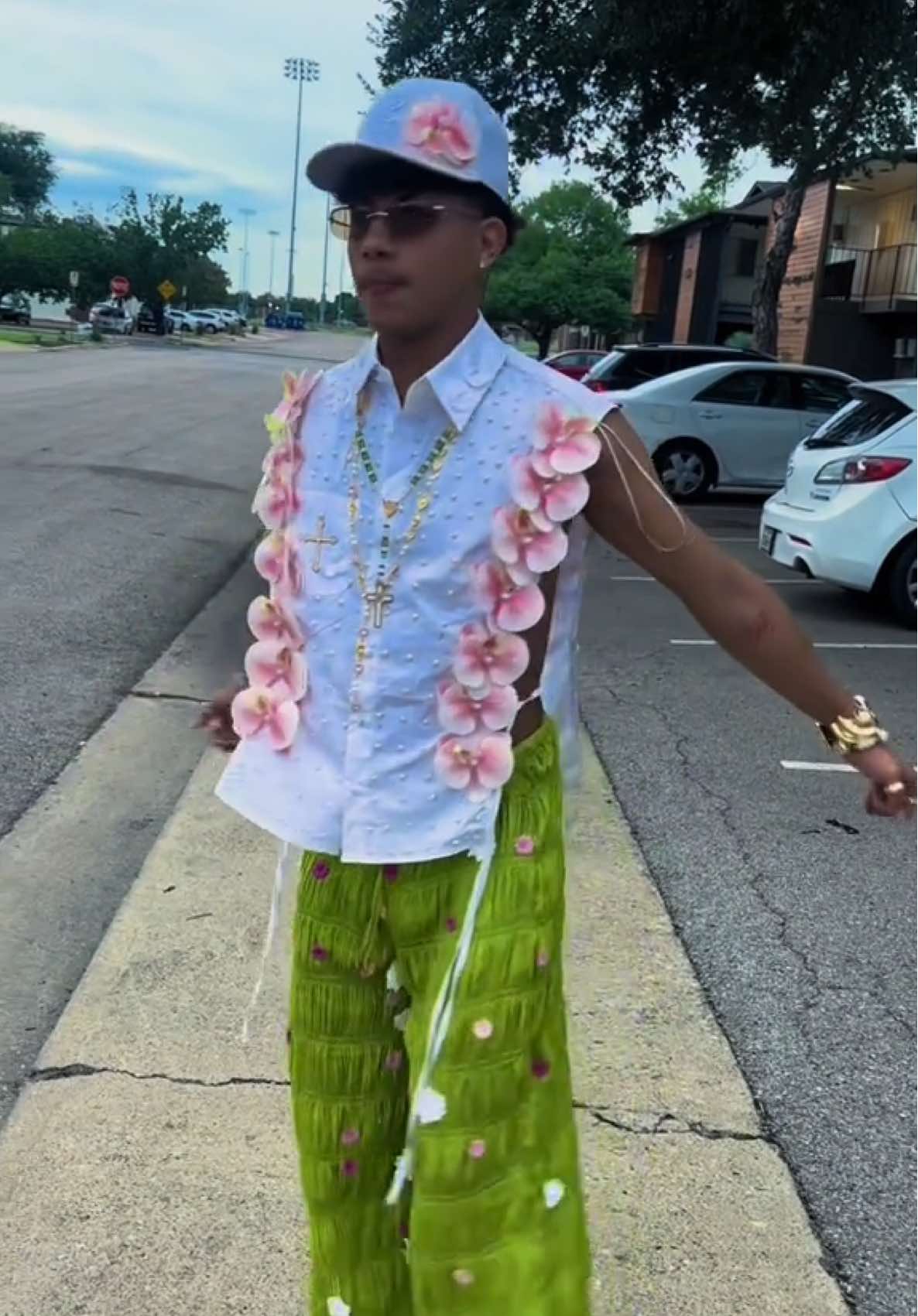 #kaliuchis #outfit #mlm 