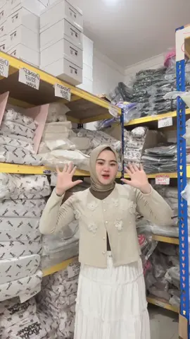Live mulai jam 07:00 / 18:00 yukk join sekarang juga di oyenn : bossimportir  🥰🤩 #foryoupage #tas #tasselempangwanita #taswanita #fyp 