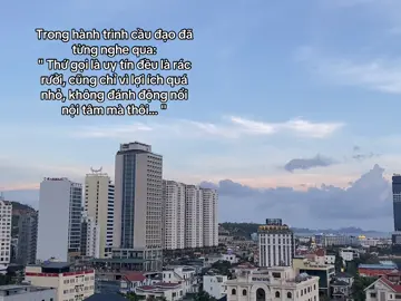 Uy tín chẳng phải vàng ngọc gì, chỉ là mặt lạ cho người đời dựng nên. Chạm đến lợi ích thực sự, ai nấy đều sẵn sàng phủi tay xoá bỏ… #tutien #pntt #cochannhan #tiennghich #kiemlai 