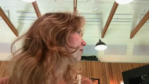 me playing loml at long pond studiosbabababhcjsbabsnxjjqhs I know it’s not completely correct but I’m just so abvdbcyahgehe 