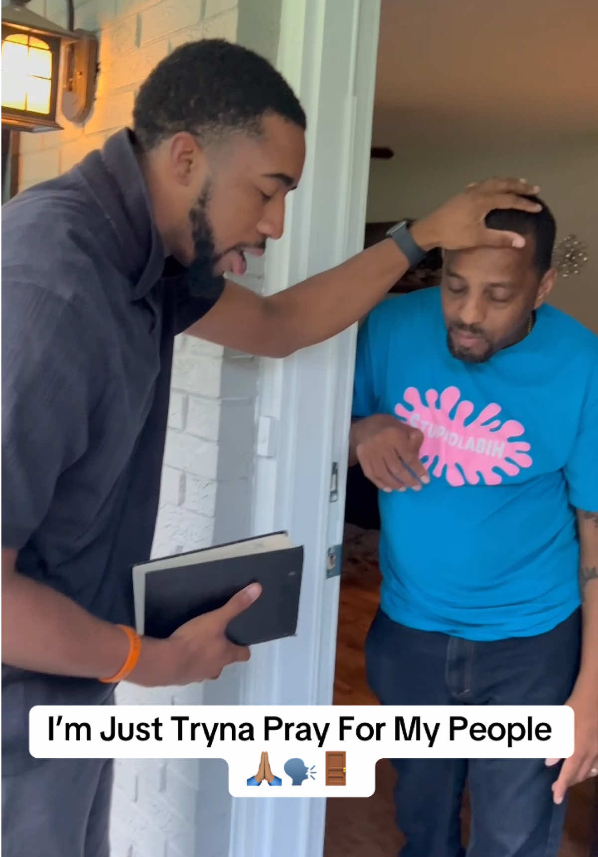 1st And Last Day Praying For People Door To Door @Comedianjessiemcdonald 🙏🏽🗣️🚪 #doortodoor #praying #gonewrong 