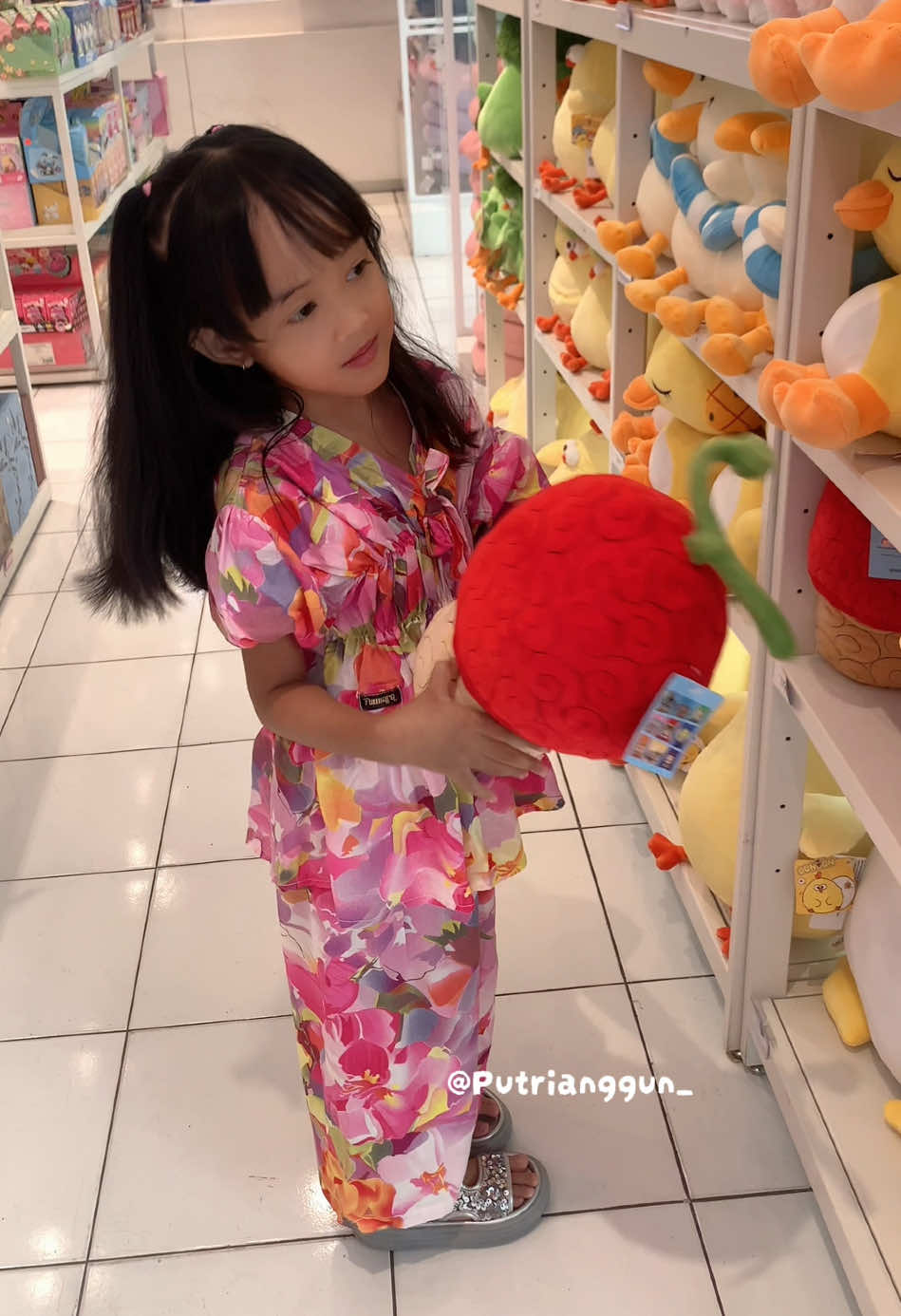 #kidsfashion  #ootdanakperempuan  #setelananakperempuan 