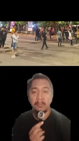 Summarecon Bekasi kemarin malam didatangi oleh massa yang tidak jelas tujuannya. untung warga setempat tidak terpengaruh dan berhasil menghalau mereka. tagar warga jaga warga juga sudah mulai bertebaran untuk mengingatkan warga jangan terpengaruh oleh massa yang tidak jelas #bekasi #summareconbekasi #wargajagawarga #demonstrasi #uuperampasanaset 