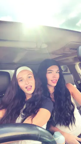 guys there’s no beef we were just in a silly goofy mood okay 🤓🤓 @signa mae #musically 