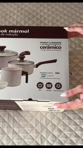 Dê uma olhada em Jogo De Panelas 8 Peças Teflon Antiaderente C Tampa De Vidro por R$149,90. Compre na Shopee agora! https://s.shopee.com.br/BK4B6Pw7s