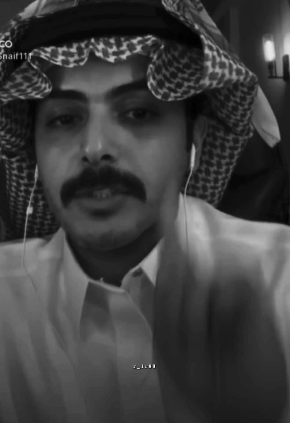 أفـكاري تدور والدنيـا تلف وتدور  ولا فيه ذكـرى قديمة ! ما تـذكّرتها 😔🤍 #سلطان_بن_نايف #fyp #قصايد #tiktok @سلطان بن نايف #قروب_سيي🦅 #قروب_سي #edit #اكسبلوررر 