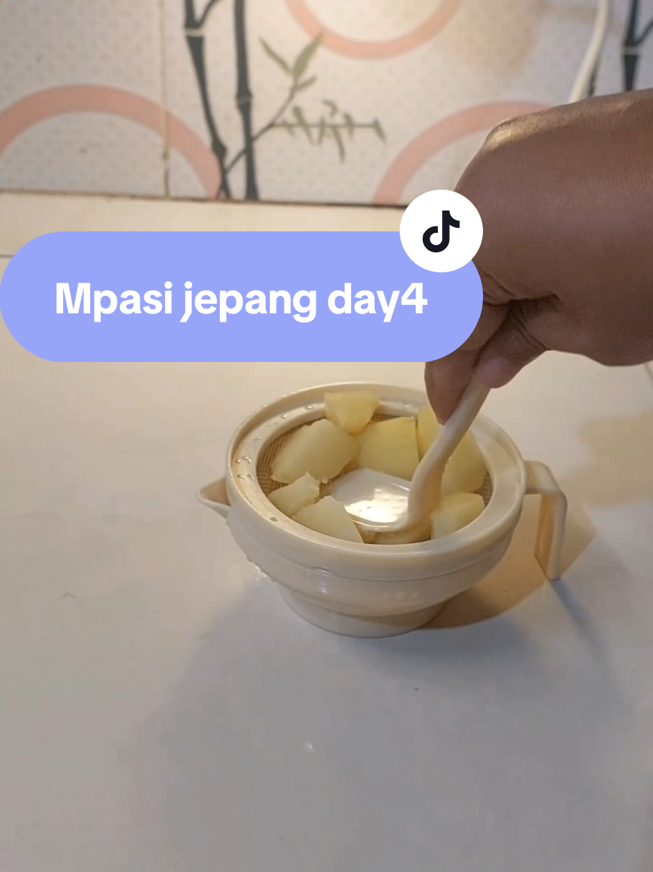 Mpasi jepang day4, pure kentang🥰 #mpasihomemade #mpasi #bayi5bulan #fyppppppppppppppppppppppp 