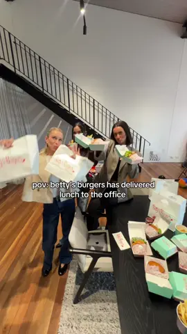 We love you @Betty’s Burgers x #beseensocials #bettysburgers #socialmediamarketing #sydneymarketingagency #tiktokmarketing 
