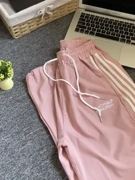 Yang nyari celana beigge yang super cute celana ini solusinya 😍🤪✨🔥🛍️#celanamurah #fyp #loosepants #celanacargo #dailyoutfits 