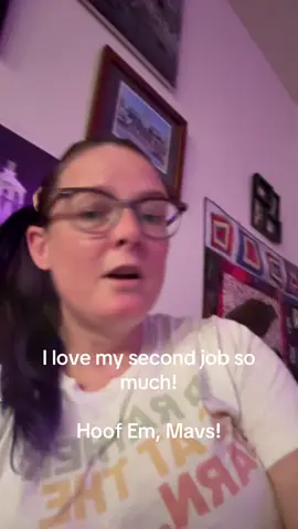 This job is SO fun! #server #setverlife #Homecoming #grateful 