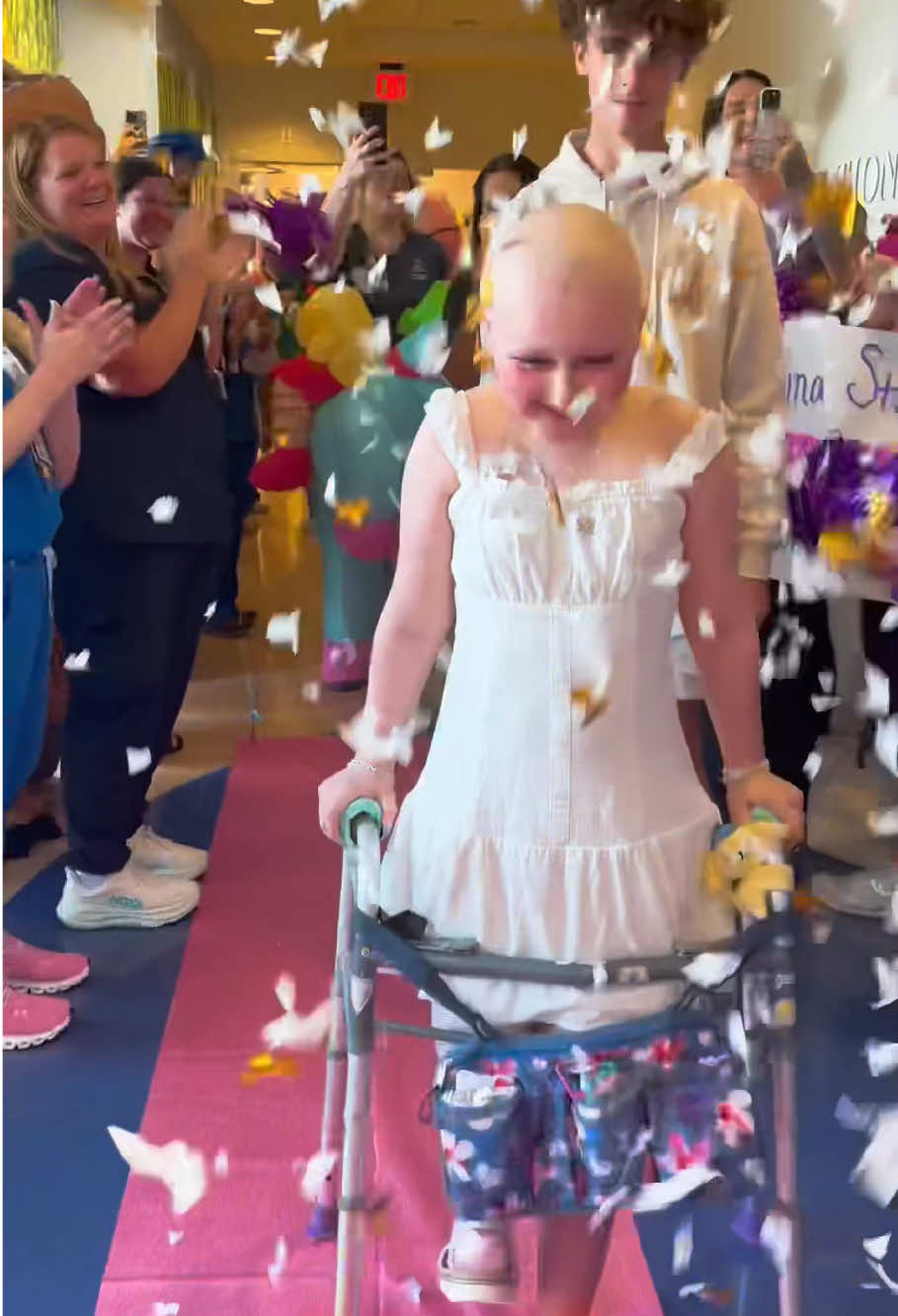 What an emotional moment 😭 #touching #moment #cancer #Love #fyp 