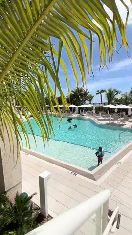 I stayed at the gorgeous Fort Lauderdale Marriott Pompano Beach hotel, and here’s my honest review. 