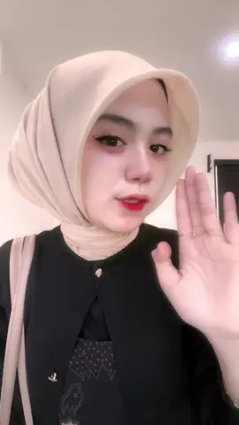 Hari ini live di sopie Alisa batik solo yoo rekkk 😘🥰