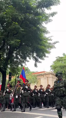 Khối diễu binh diễu hành nước bạn Lào #RangRoVietNam #xuhuong #A80 