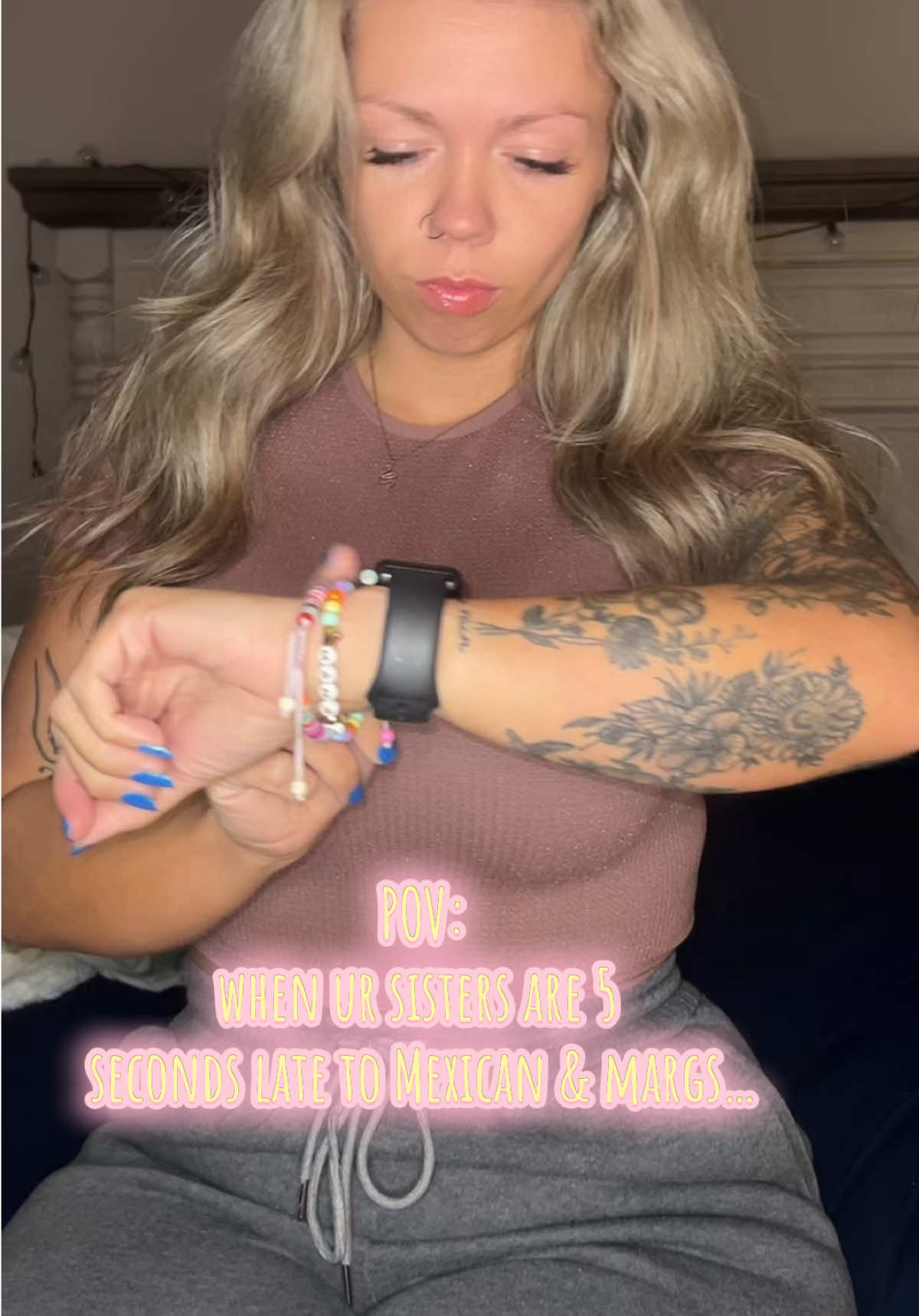 Chop chop ladies or the first rounds on you😋🙃 #sisters #fyp #girlsnight 