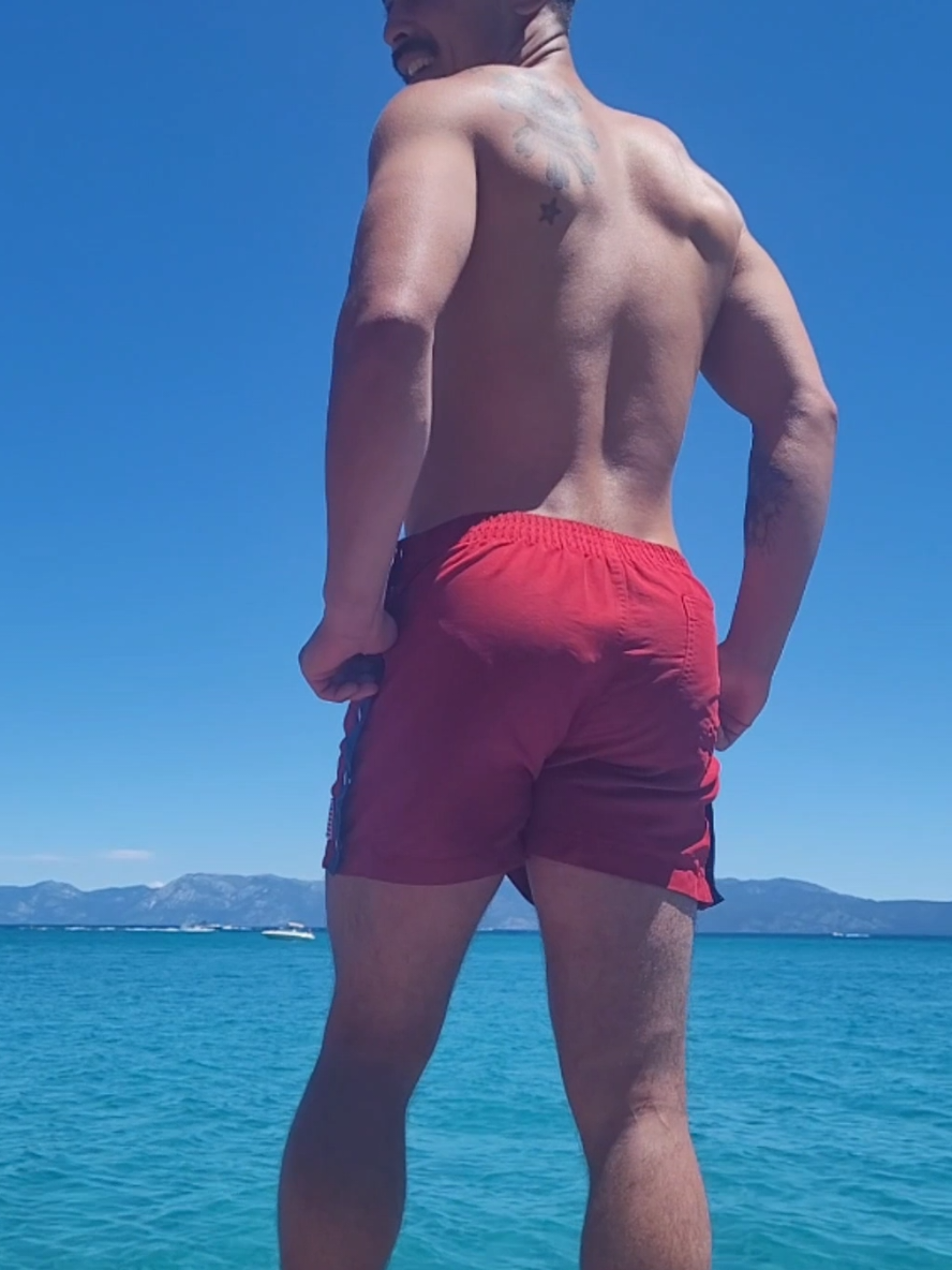 Yeah Rebecca, I could live in Indiana… but then who would stun in leopard print mid-air at Lake Tahoe? #WestCoastFlex #SpeedoSeason #SorryRebecca #LeopardEnergy 